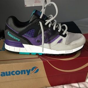 Saucony Grid SD Size 9.5